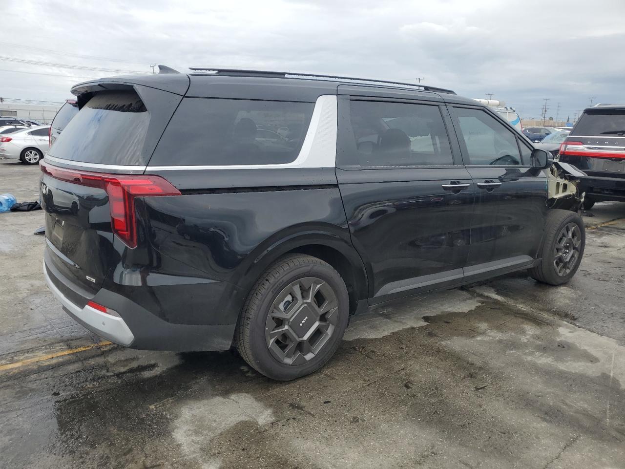 2025 KIA Carnival