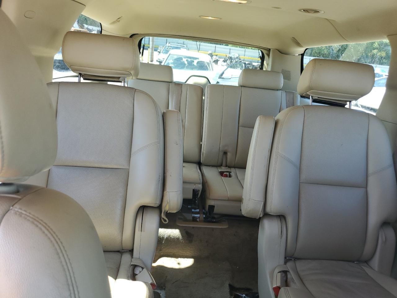 2009 CHEVROLET Suburban