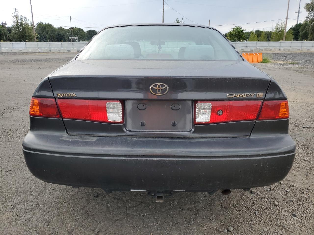 2001 TOYOTA CAMRY