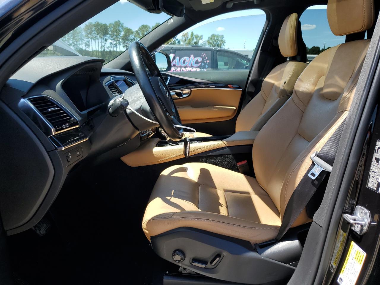 2018 VOLVO XC90