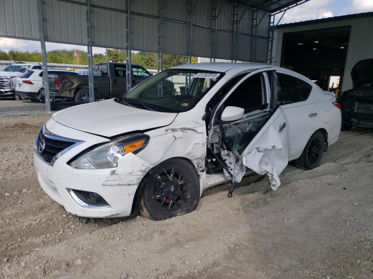 2019 NISSAN VERSA