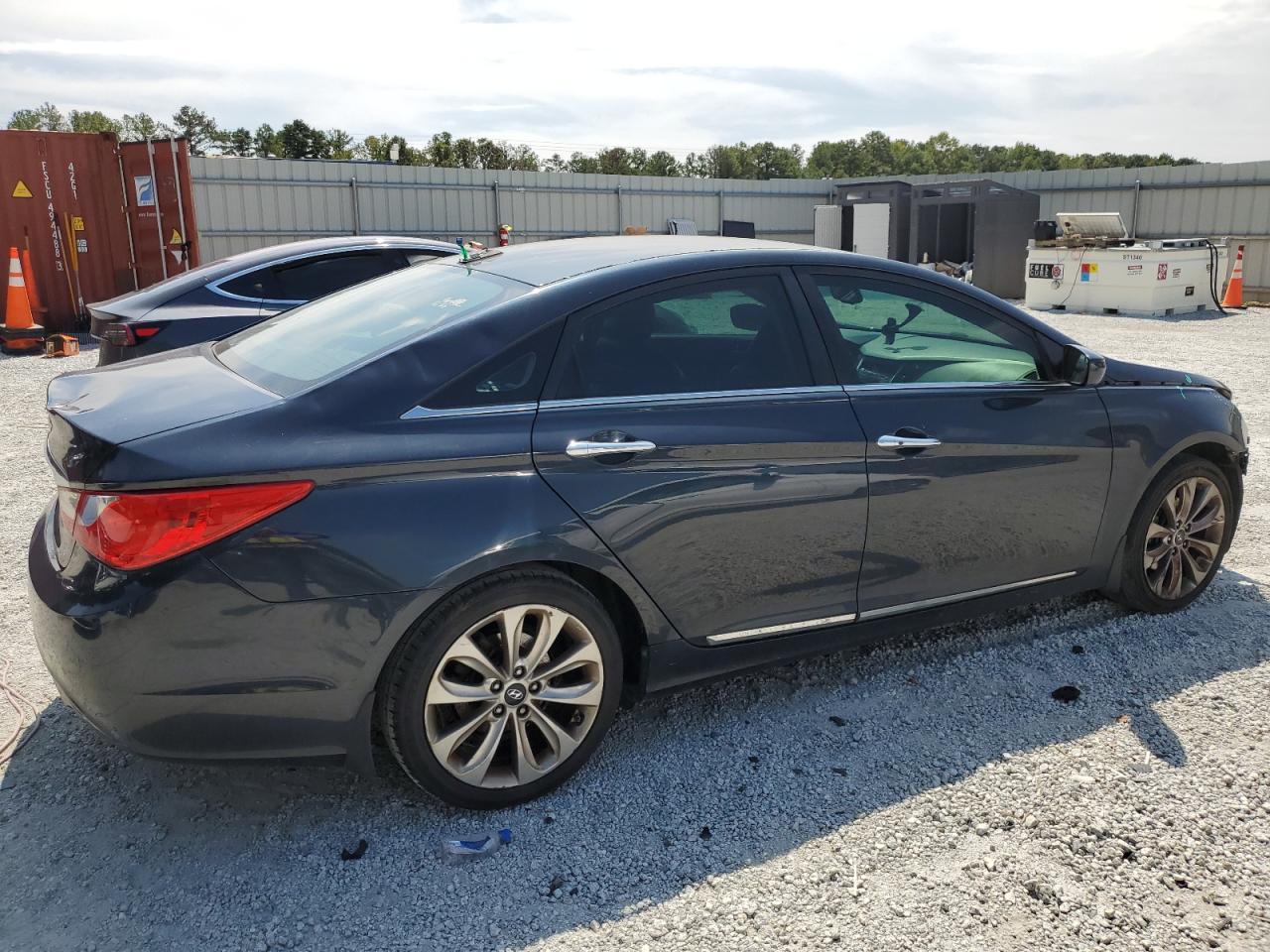 2013 HYUNDAI SONATA