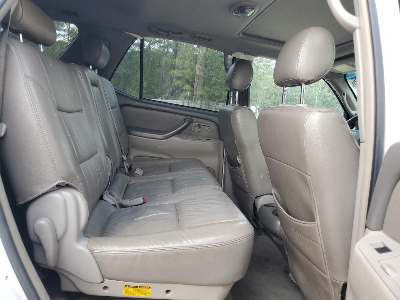 2006 TOYOTA Sequoia