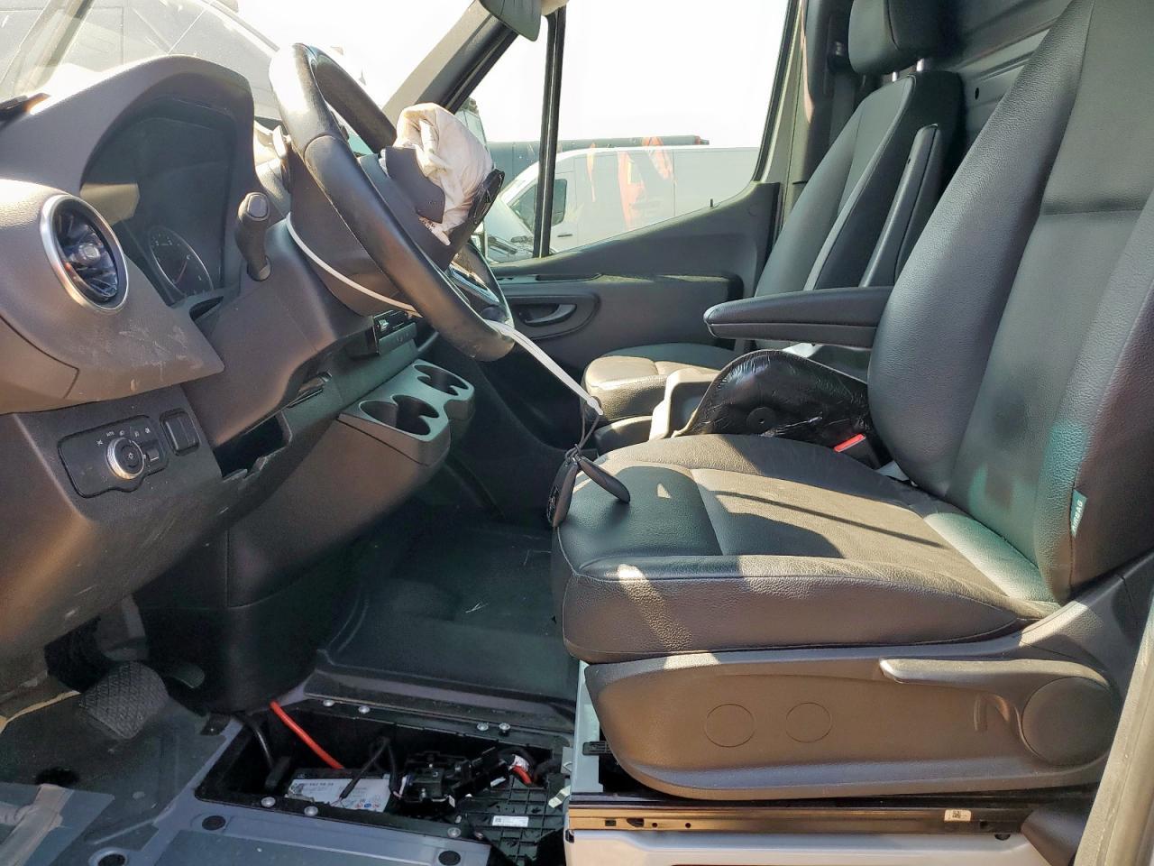 2024 MERCEDES-BENZ Sprinter