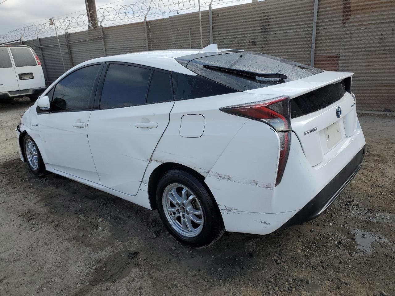 2017 TOYOTA PRIUS