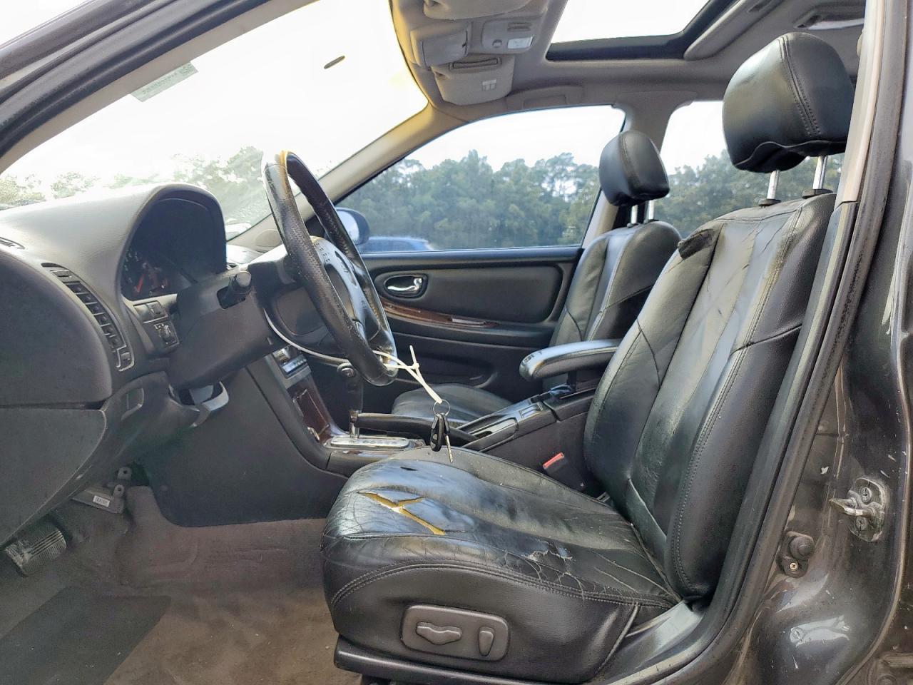 2000 NISSAN Maxima