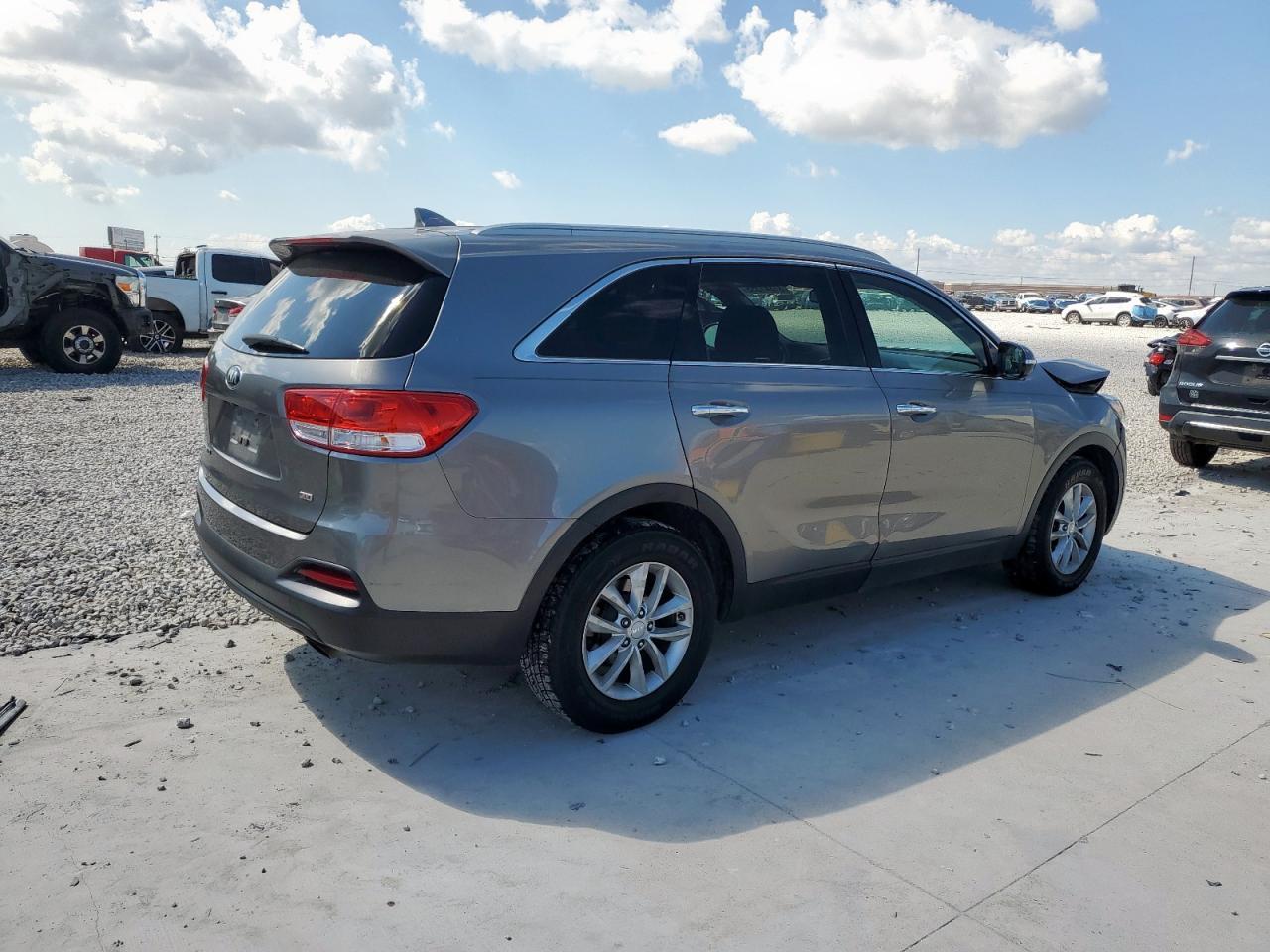 2016 KIA SORENTO