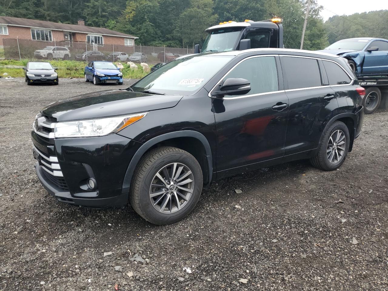 2018 TOYOTA HIGHLANDER