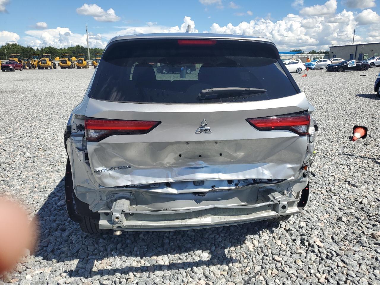 2022 MITSUBISHI outlander