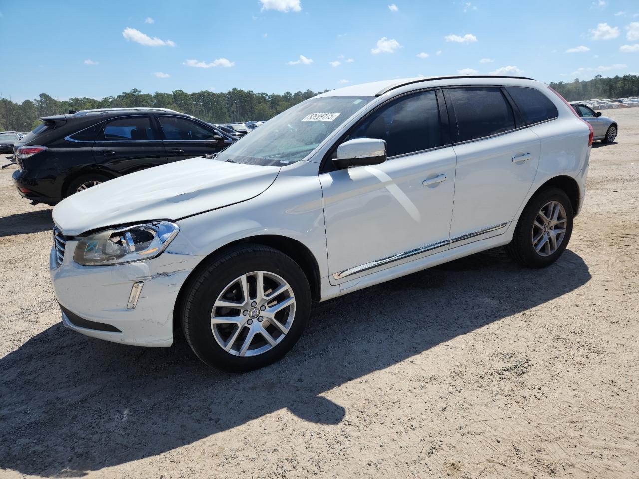 2017 VOLVO XC60