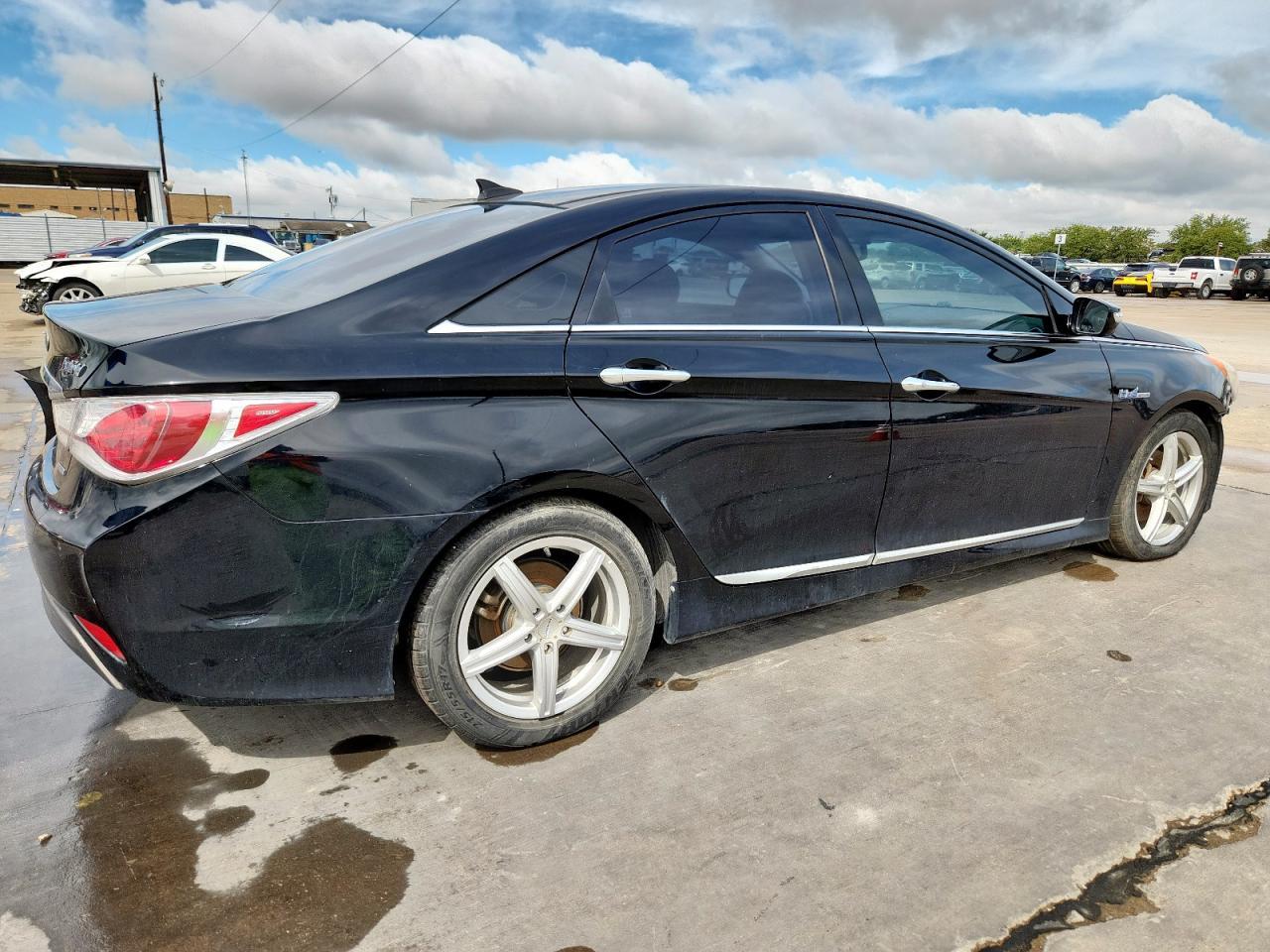 2015 HYUNDAI SONATA
