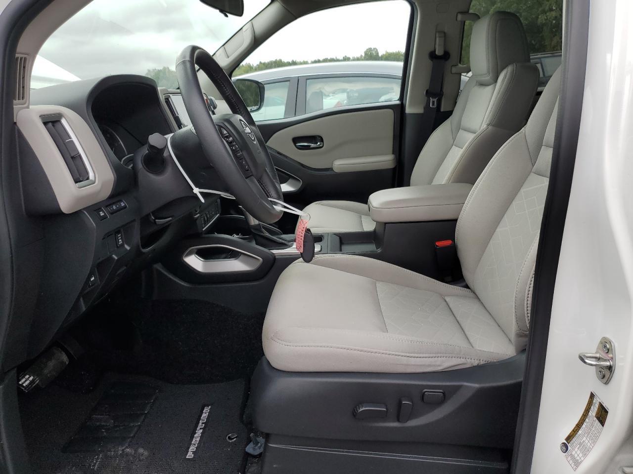 2025 NISSAN Frontier
