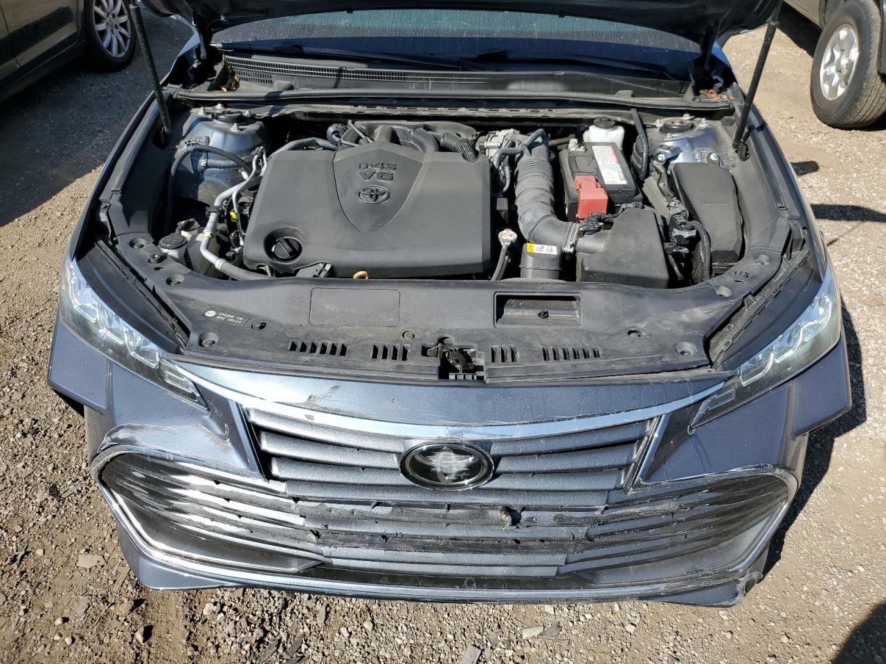 2019 TOYOTA Avalon