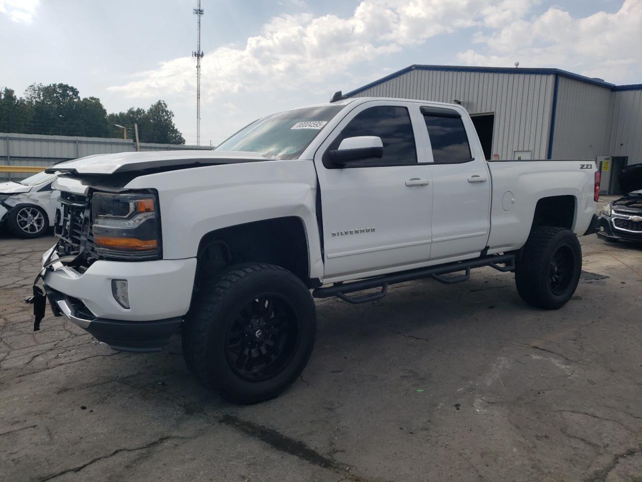 2017 CHEVROLET Silverado