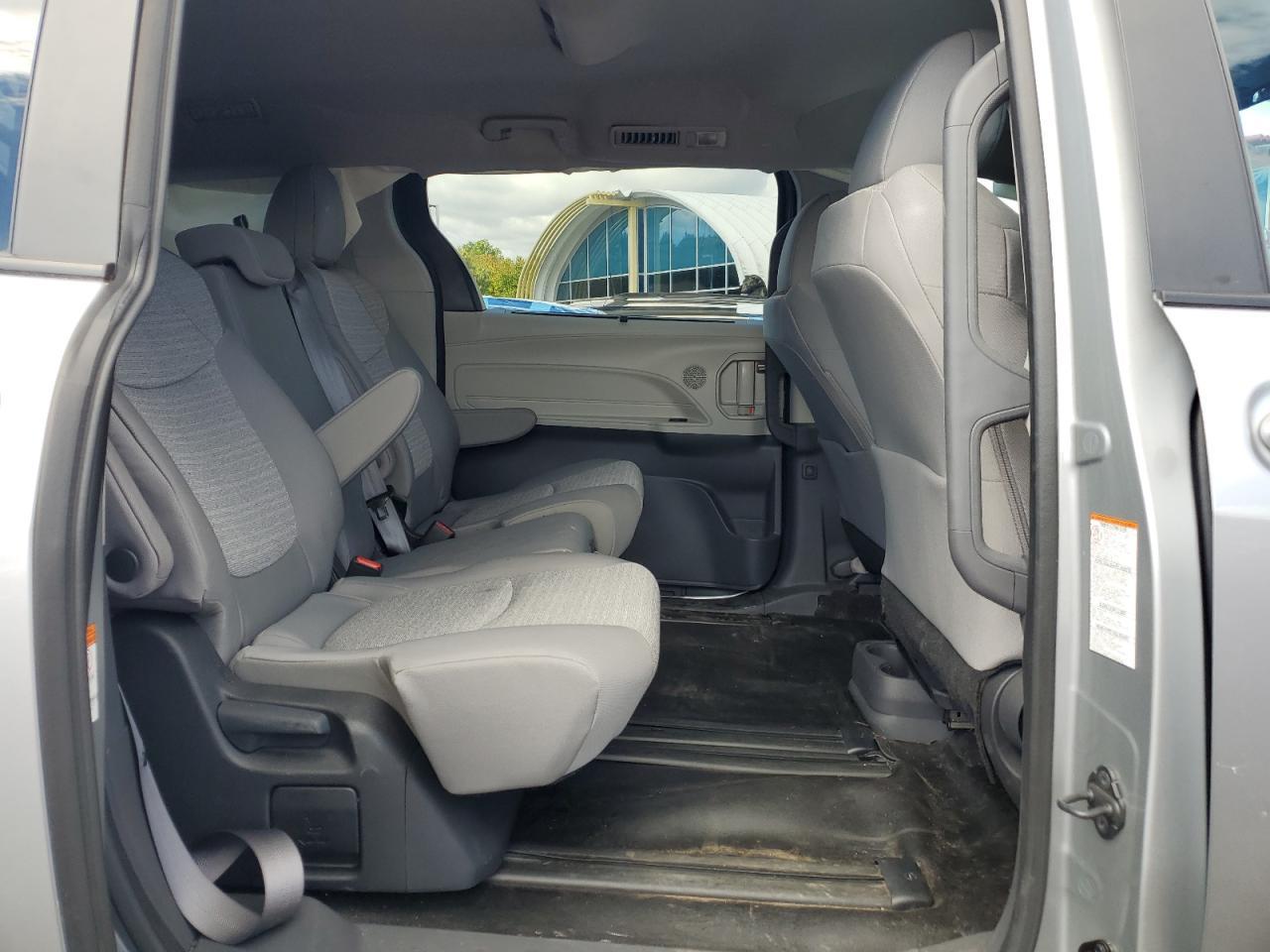 2023 TOYOTA SIENNA