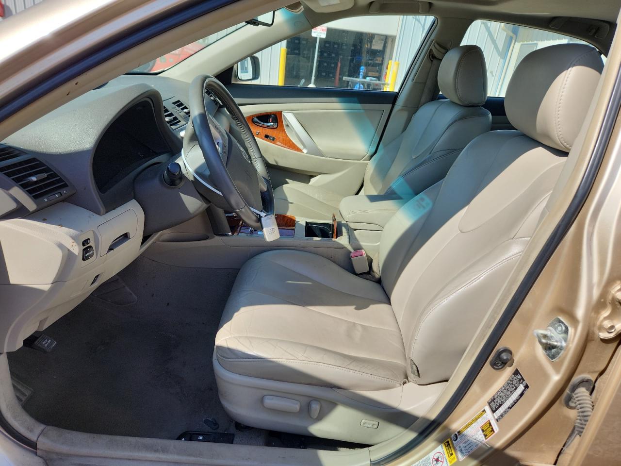2010 TOYOTA CAMRY