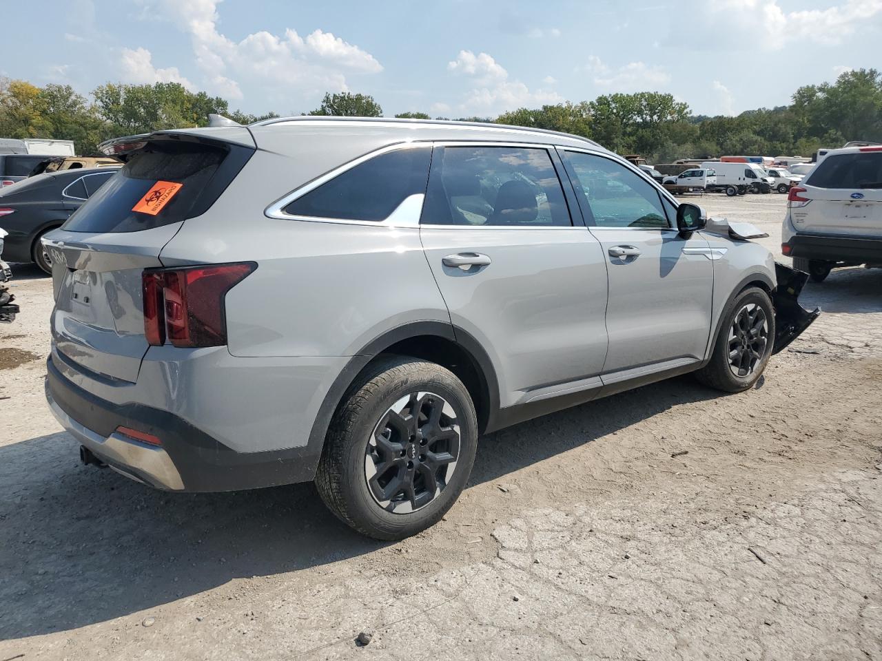 2025 KIA SORENTO