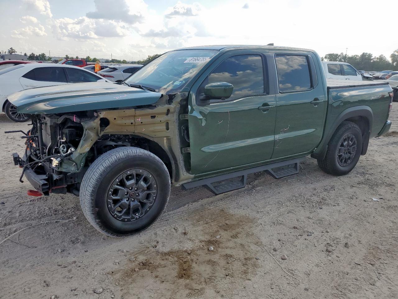 2024 NISSAN Frontier