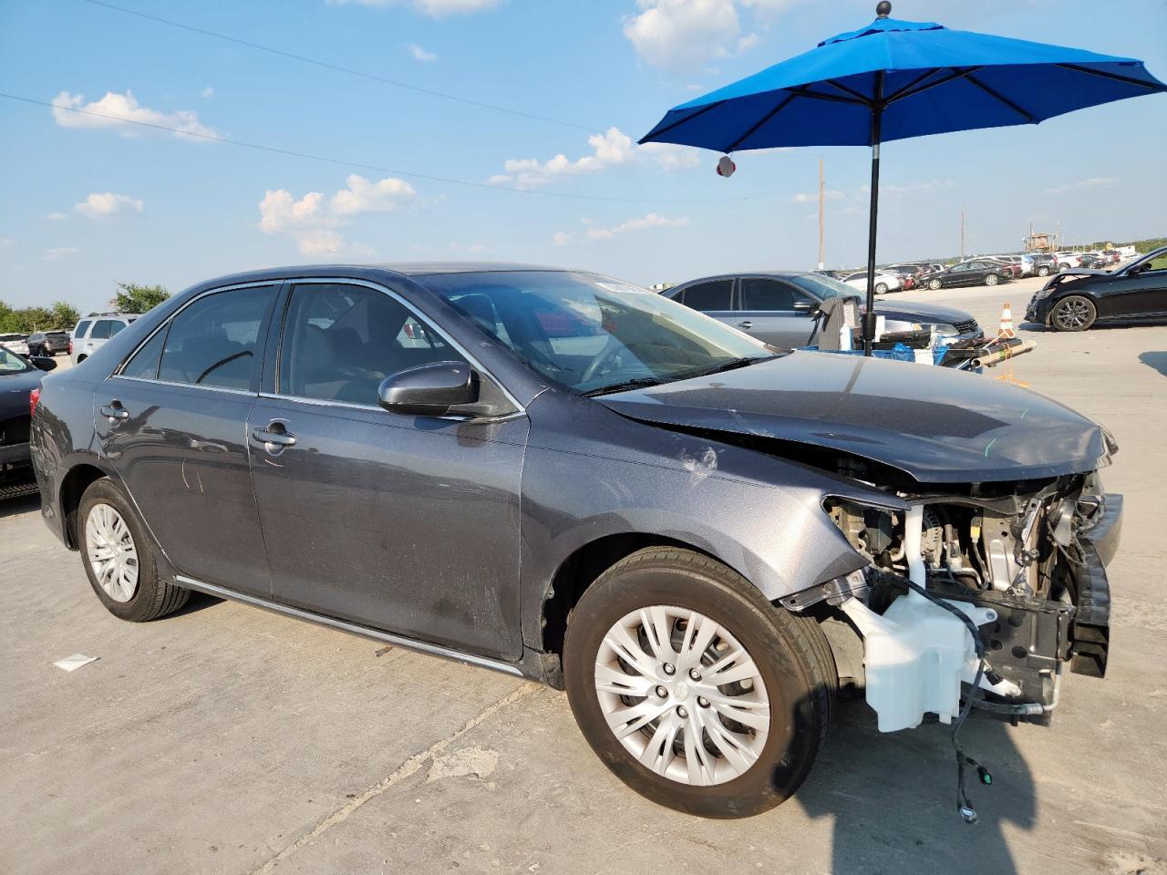 2014 TOYOTA CAMRY