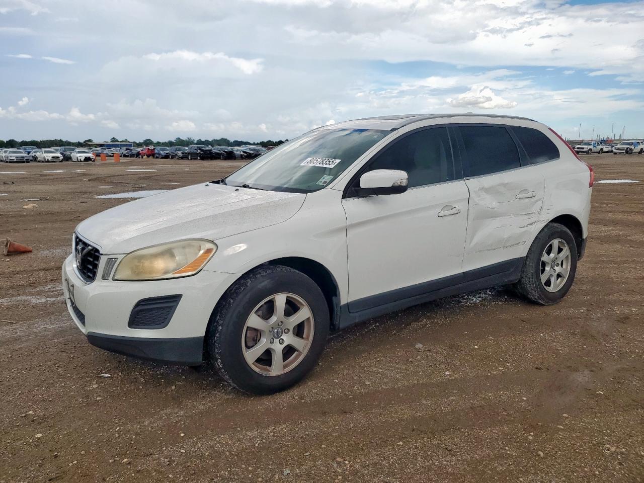 2011 VOLVO XC60
