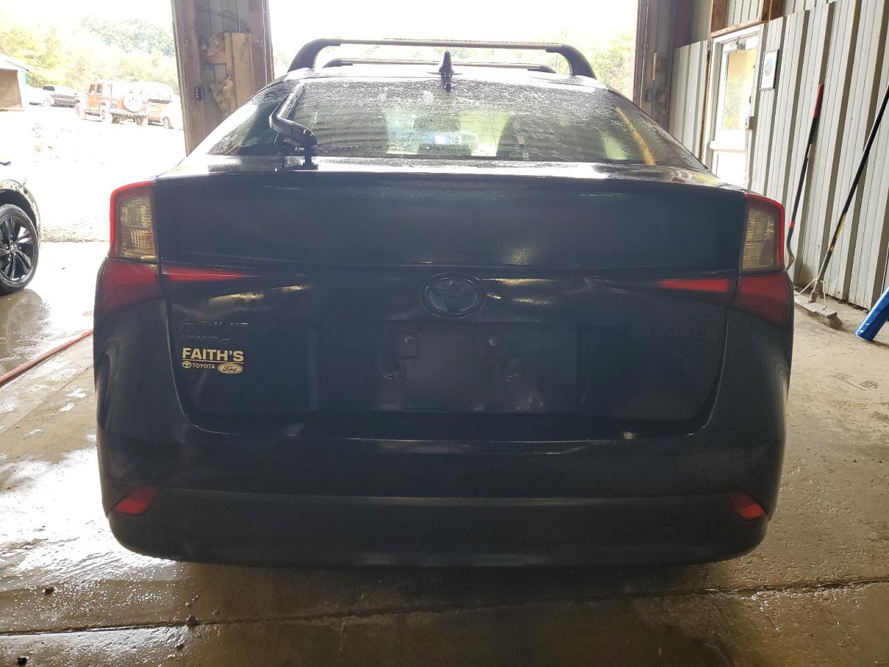 2022 TOYOTA PRIUS