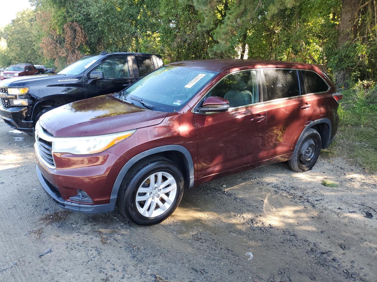 2015 TOYOTA HIGHLANDER