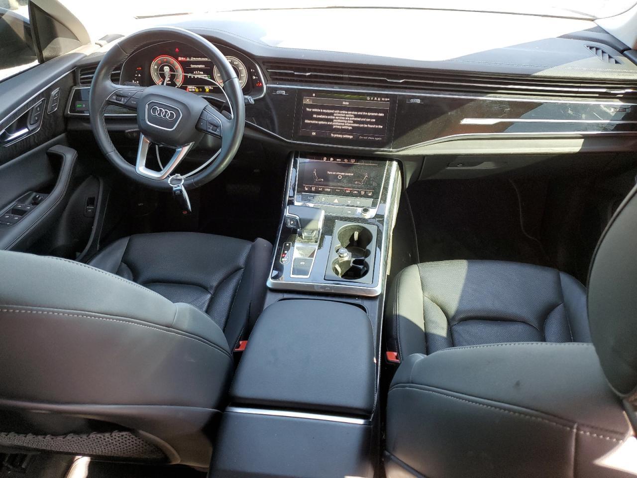 2023 AUDI Q8