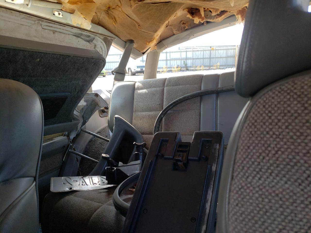 1990 JEEP CHEROKEE