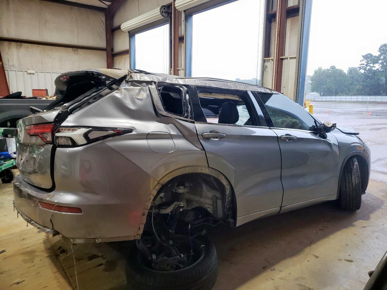 2022 MITSUBISHI outlander