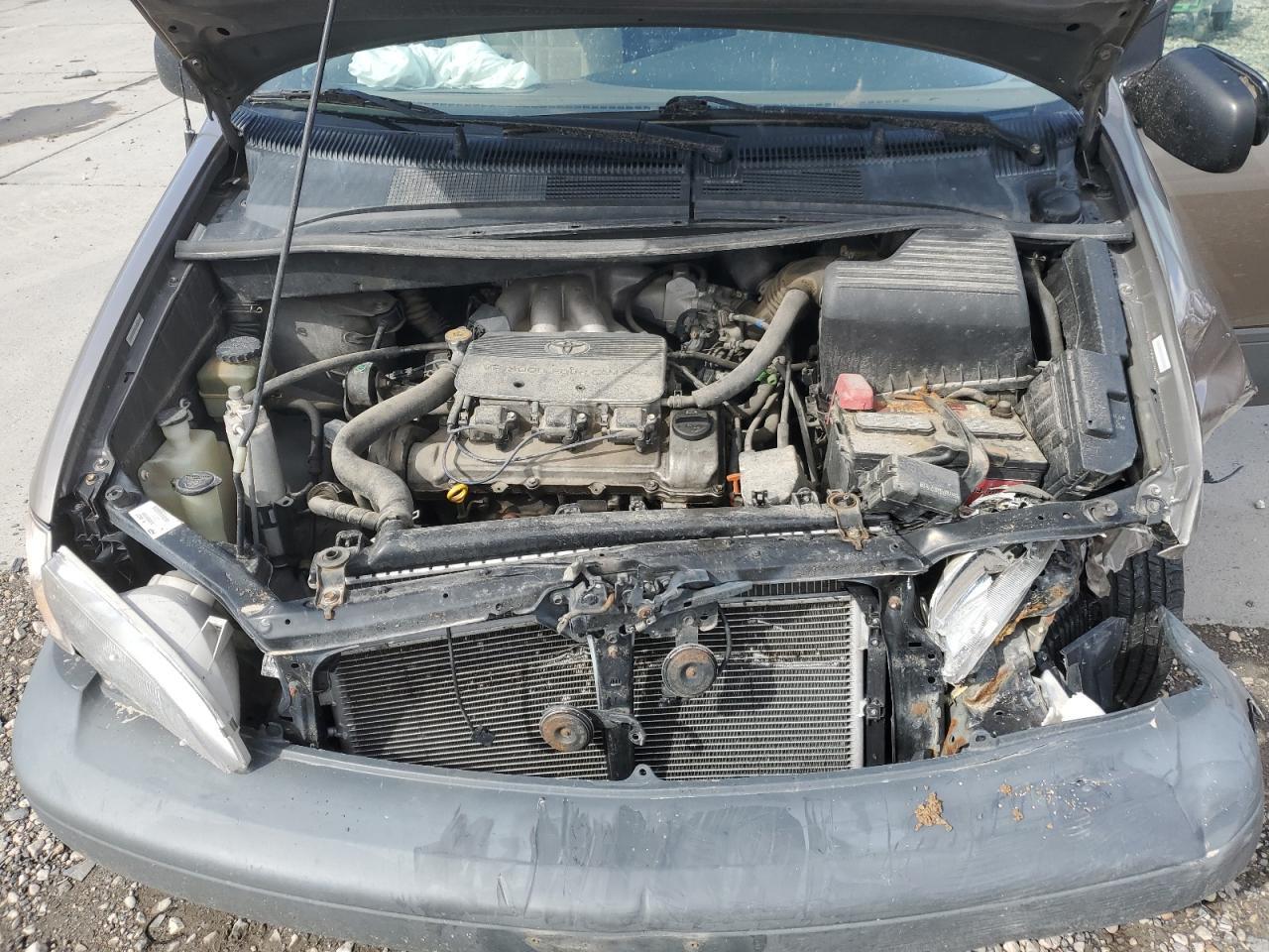 1999 TOYOTA SIENNA