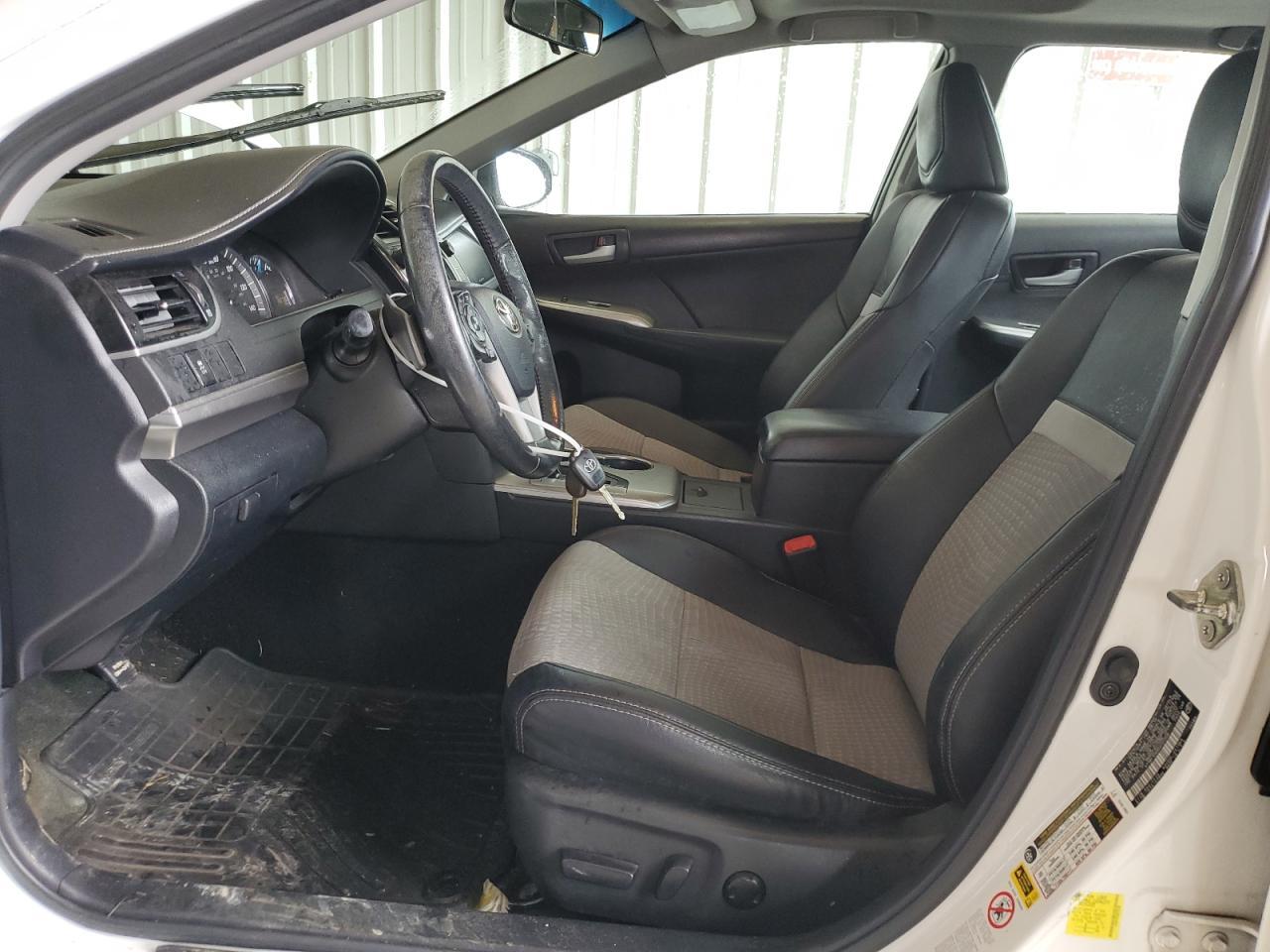 2014 TOYOTA CAMRY