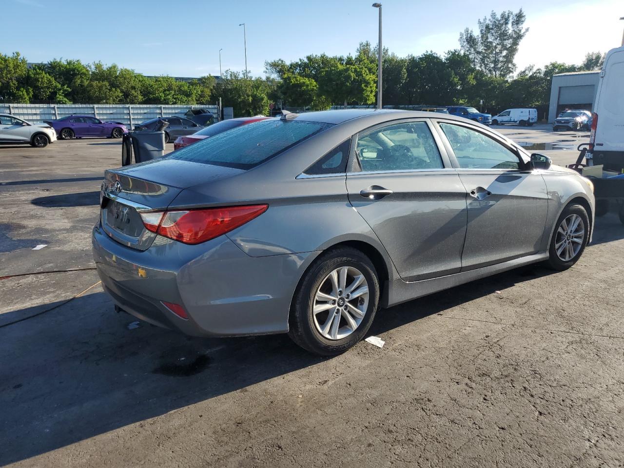 2014 HYUNDAI SONATA
