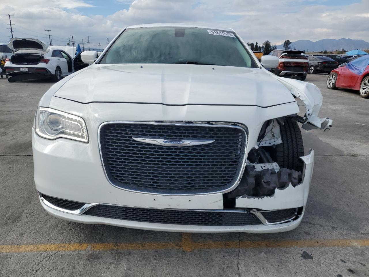 2016 CHRYSLER 300