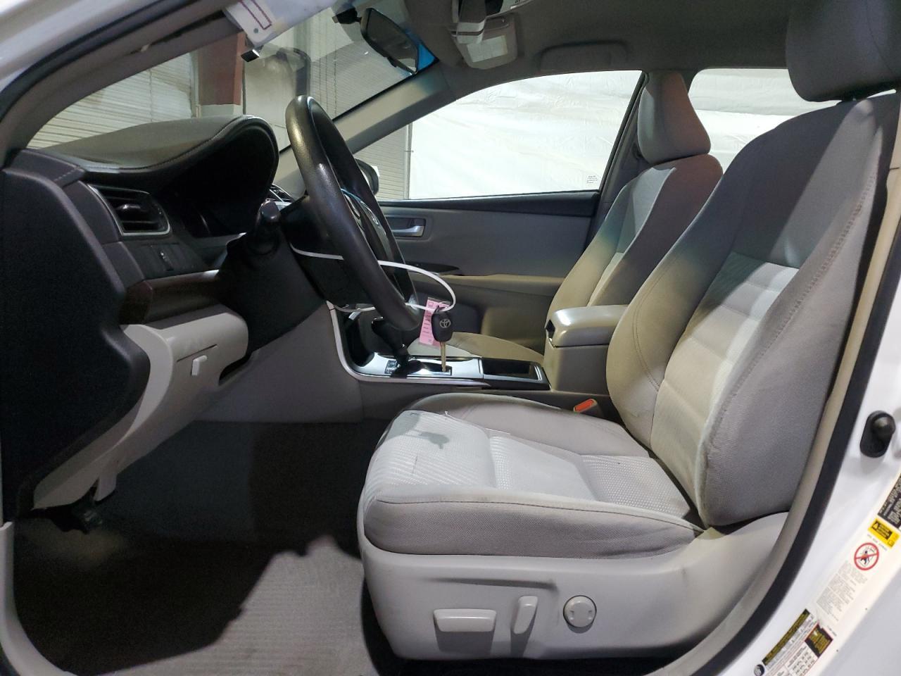 2016 TOYOTA CAMRY