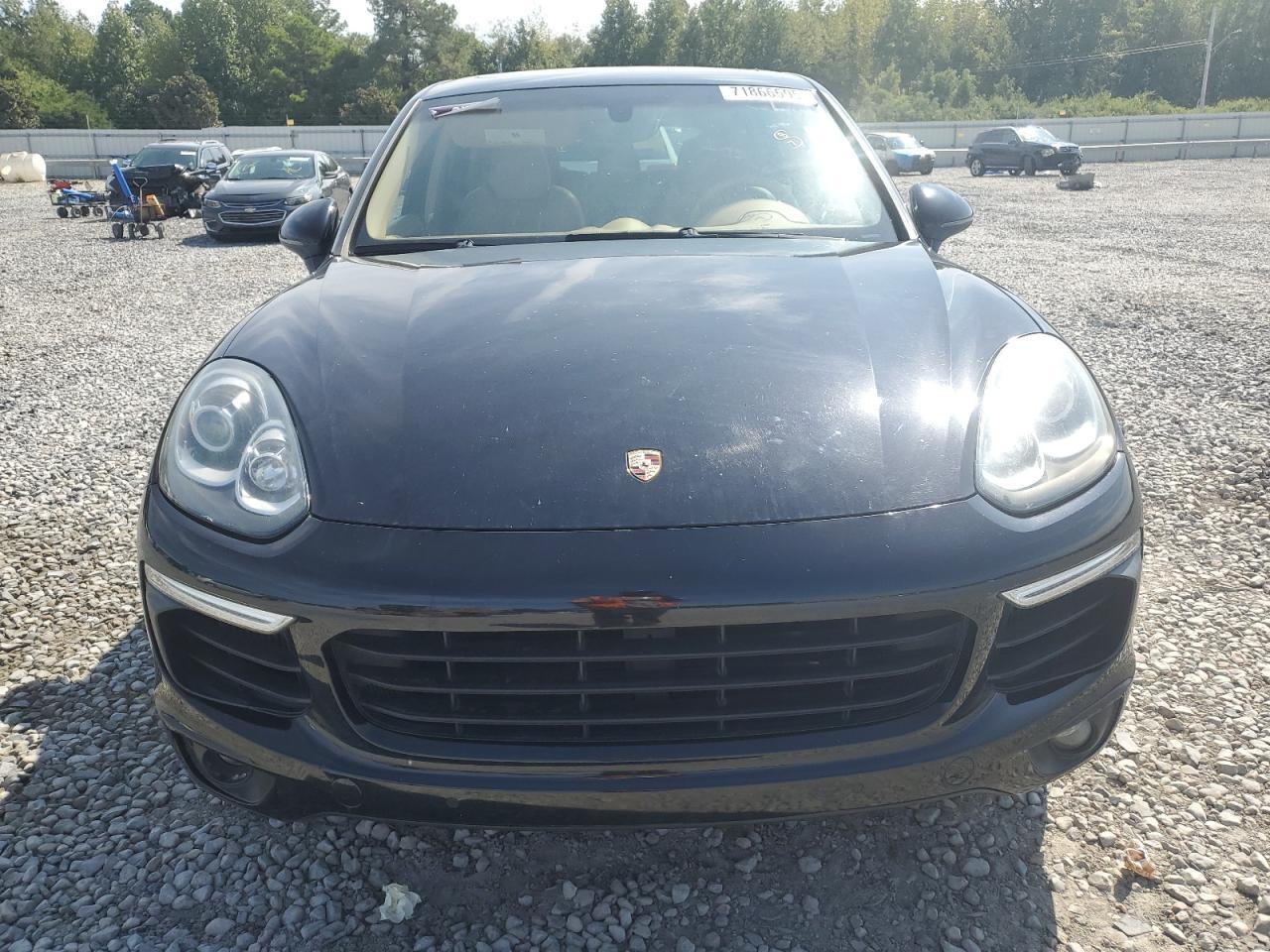 2015 PORSCHE CAYENNE