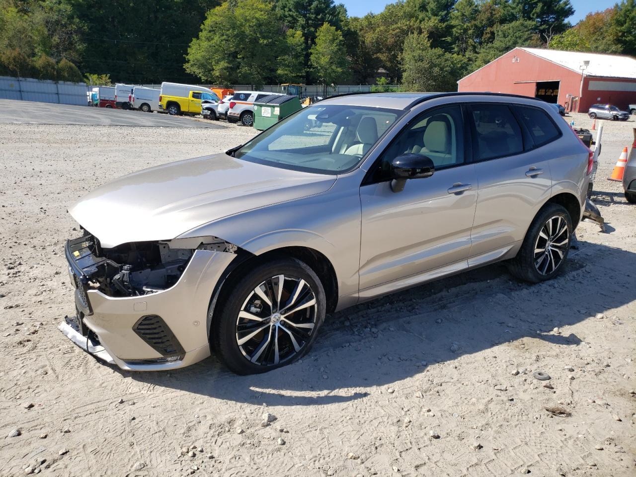 2025 VOLVO XC60