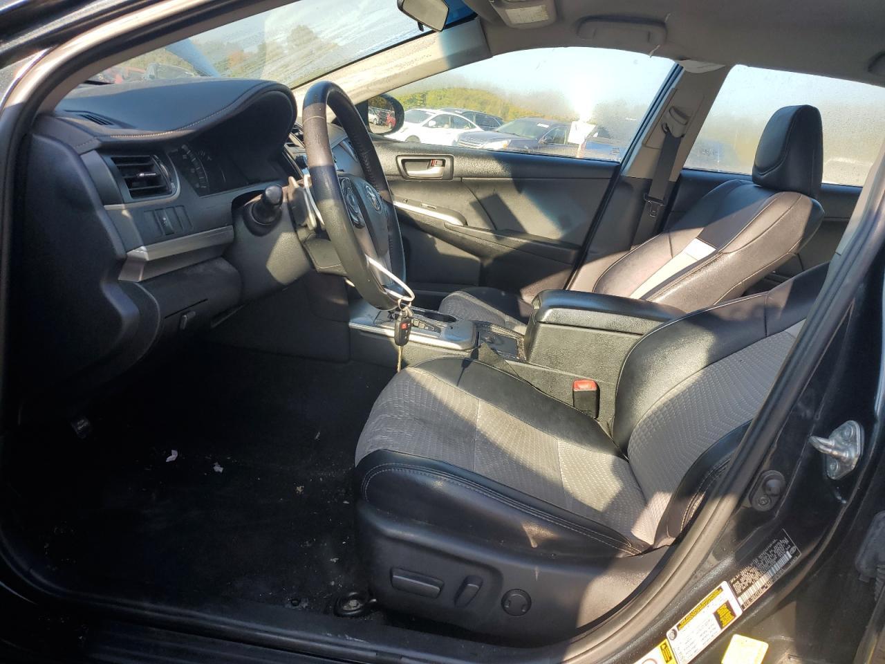 2014 TOYOTA CAMRY