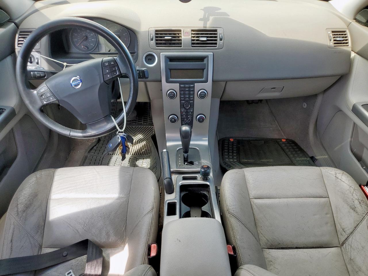 2009 VOLVO S40