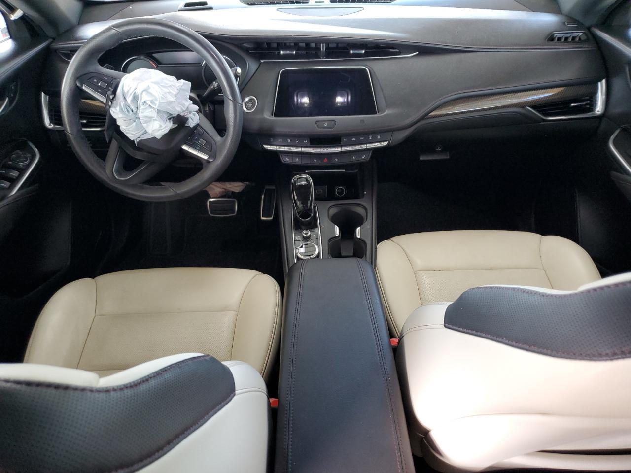 2020 CADILLAC XT4