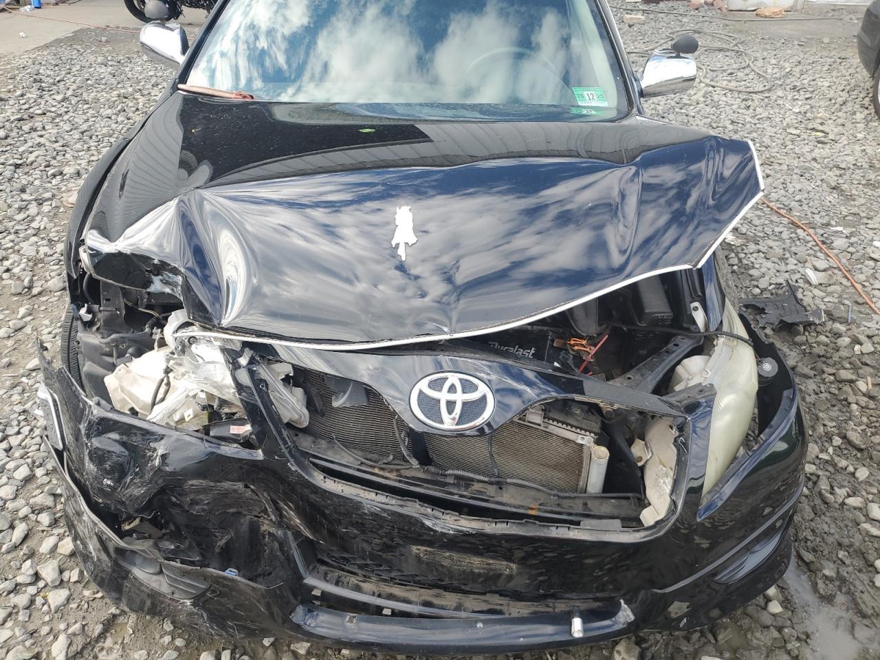 2011 TOYOTA CAMRY