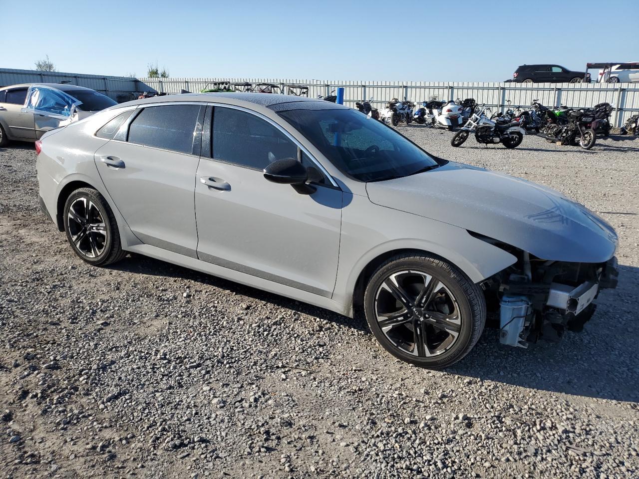 2022 KIA K5