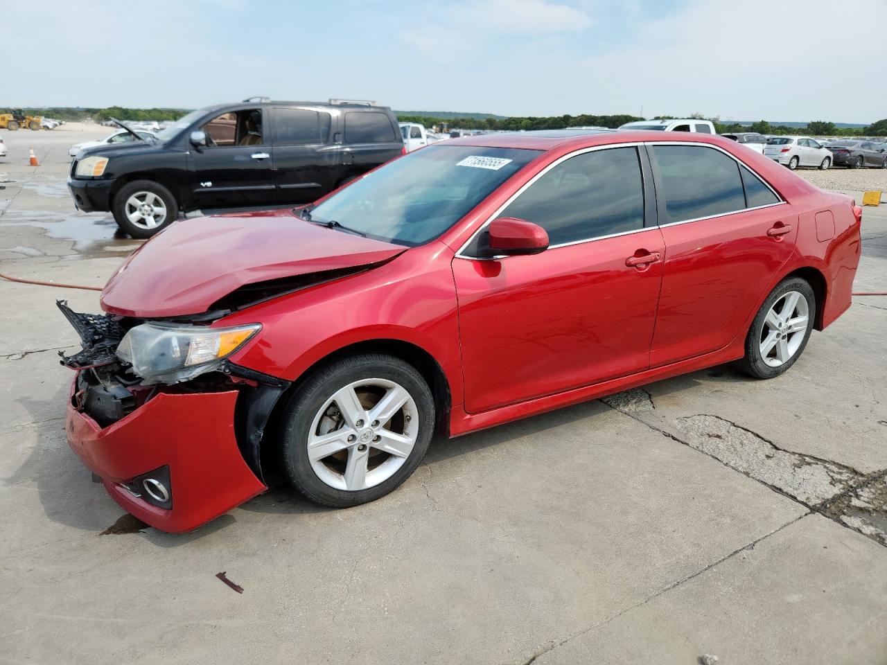 2014 TOYOTA CAMRY