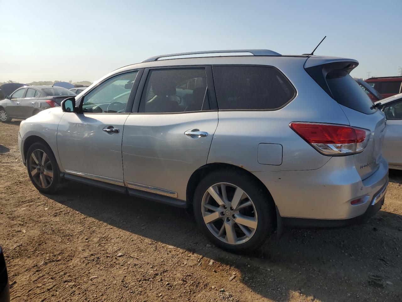 2013 NISSAN PATHFINDER
