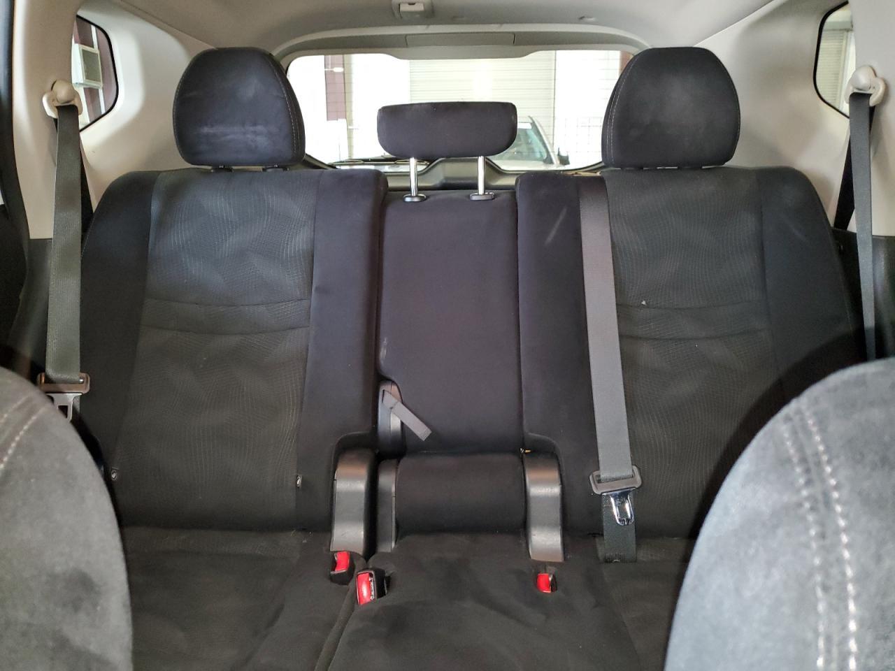 2016 NISSAN ROGUE