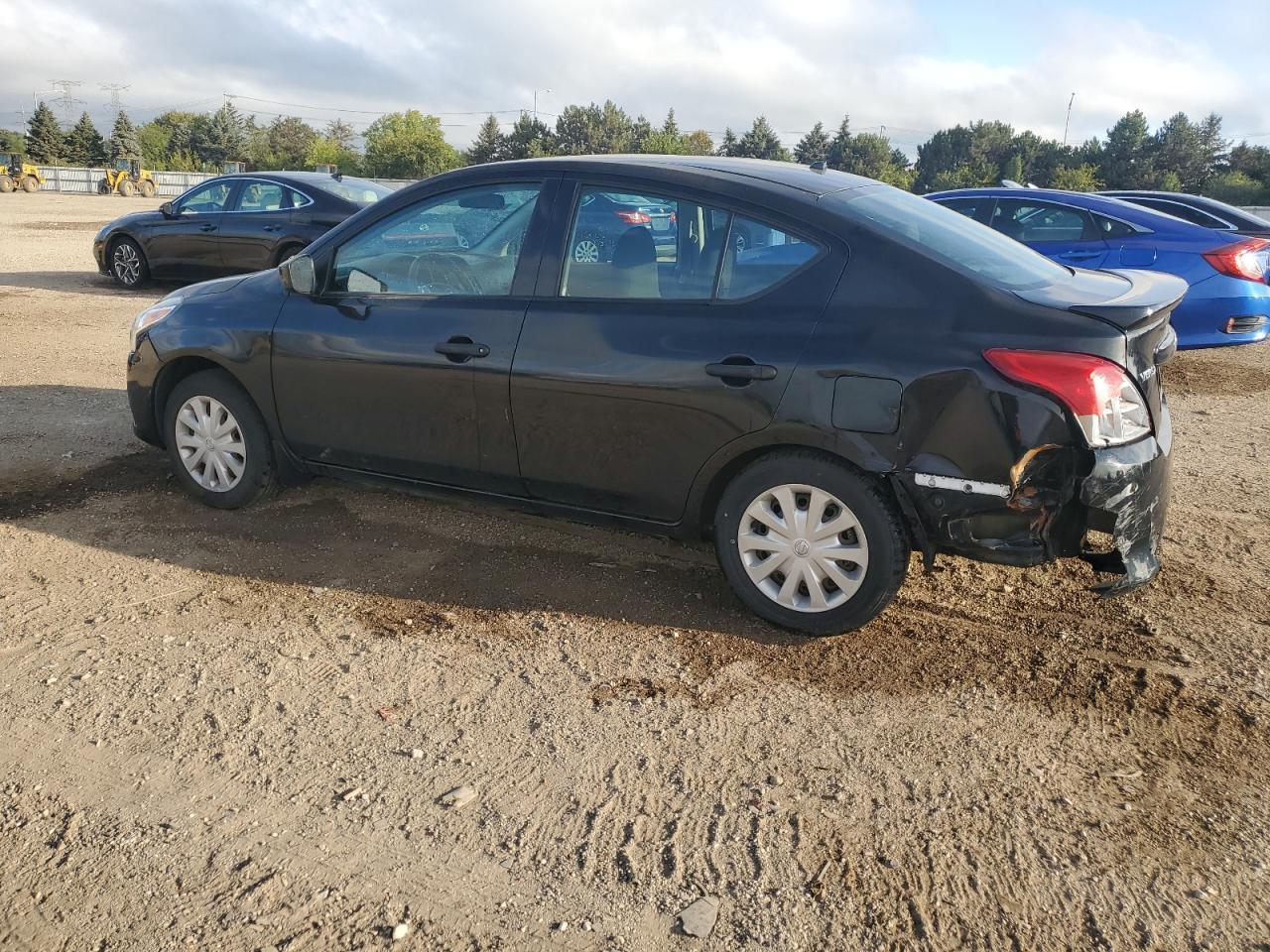 2017 NISSAN VERSA