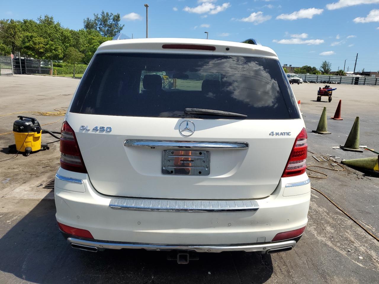 2011 MERCEDES-BENZ GL-Class
