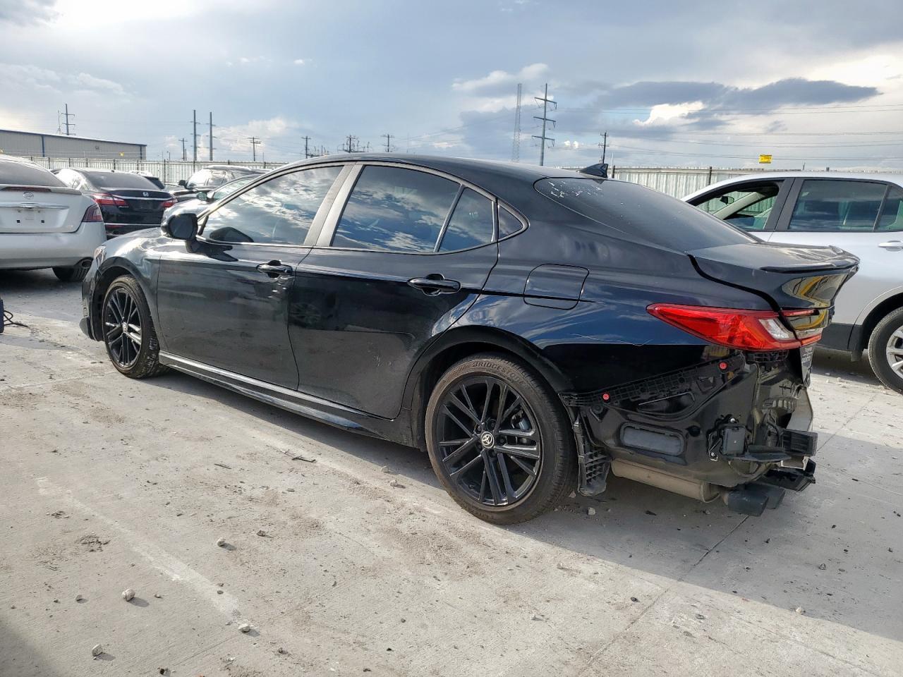 2025 TOYOTA CAMRY