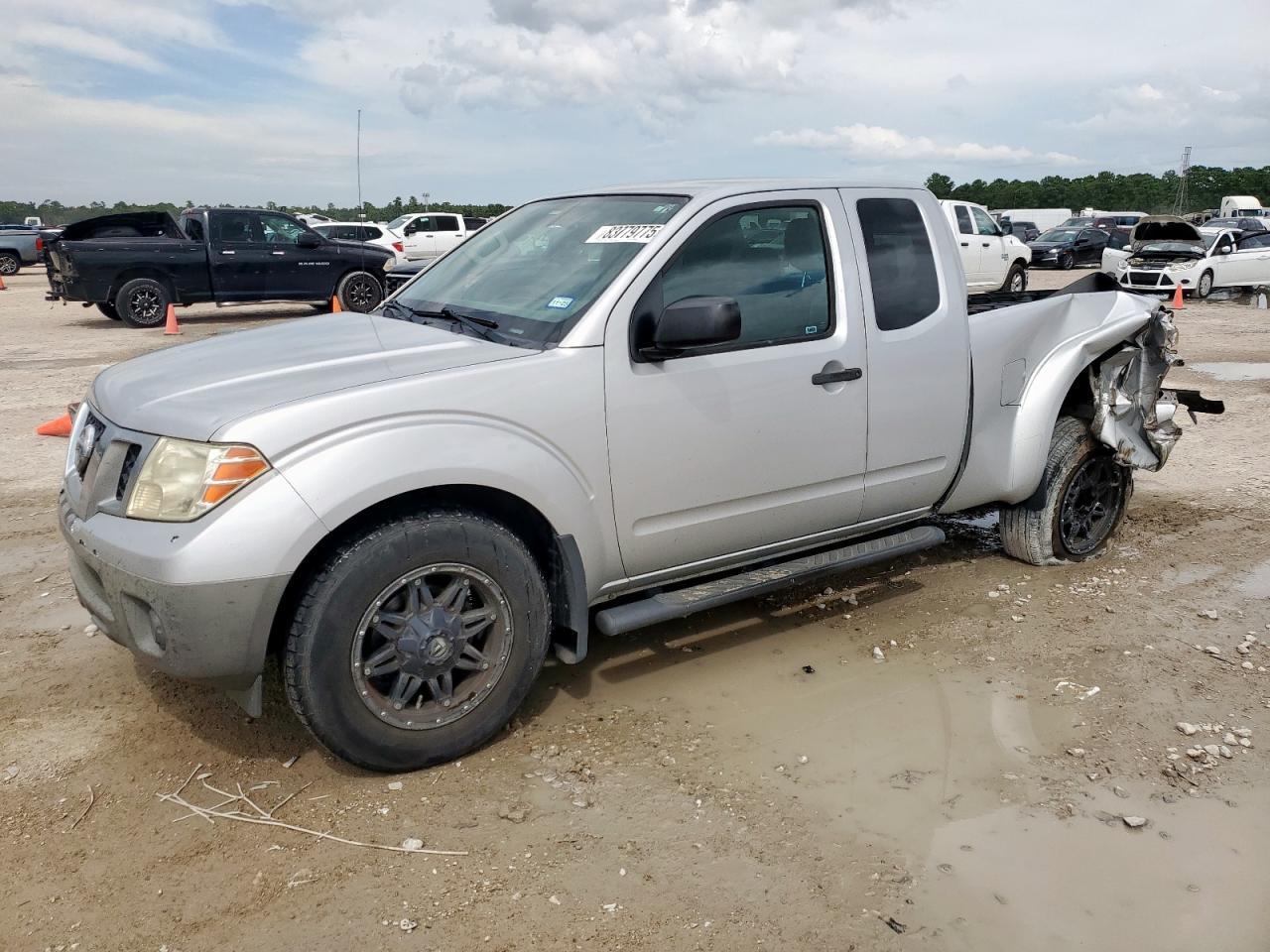 2017 NISSAN Frontier