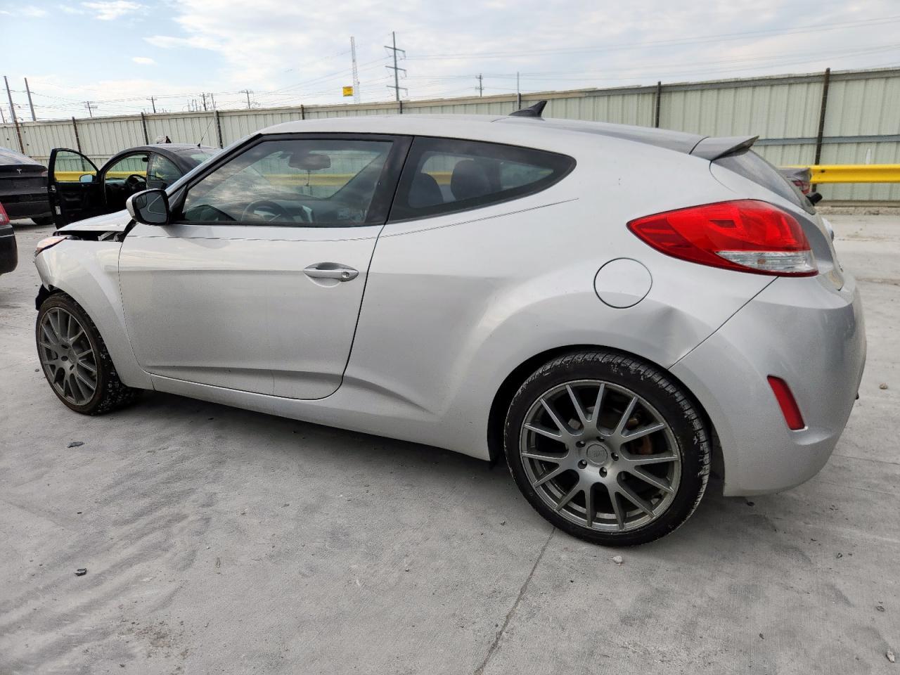 2016 HYUNDAI VELOSTER