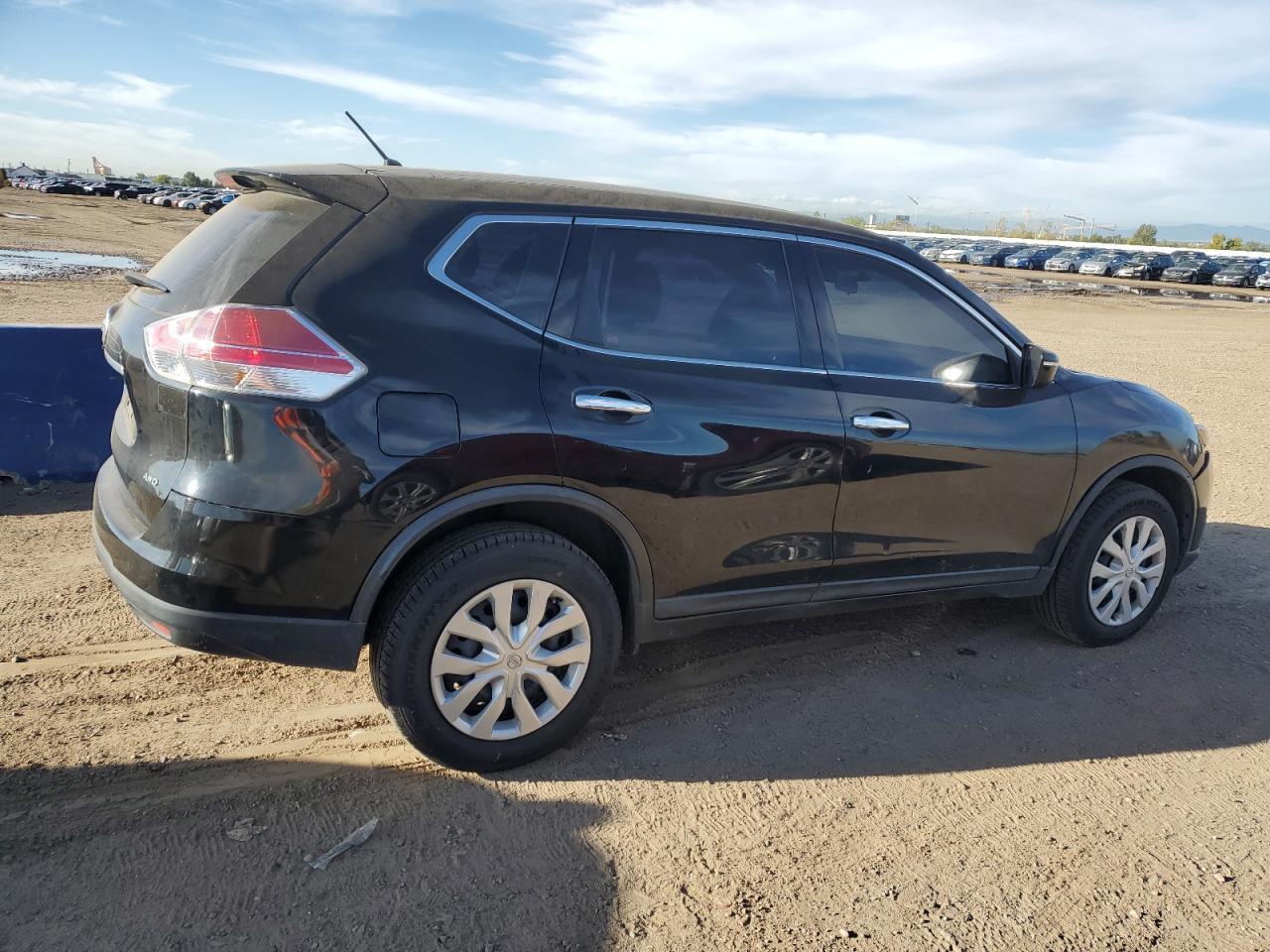 2015 NISSAN ROGUE
